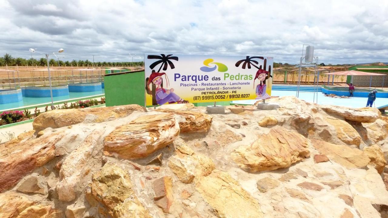Complexo Turistico Parque Das Pedras Petrolandia Buitenkant foto